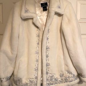 Dennis Basso faux fur coat ❤️